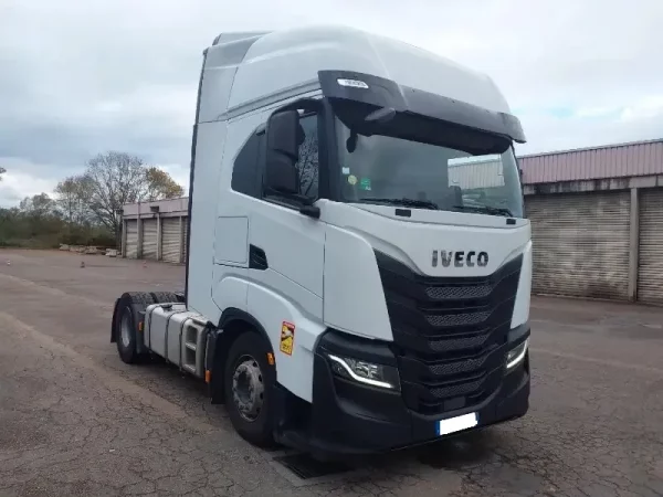Tracteur IVECO