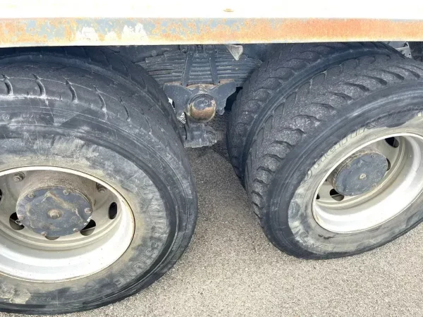 IVECO TRAKKER 6X4 Ampliroll – Image 9