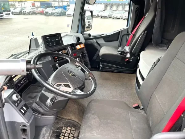 Tracteur RENAULT K520 6X4 – Image 17