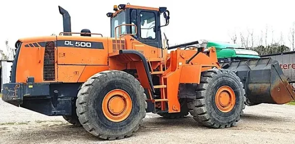 CHARGEUSE DOOSAN DL500 – Image 2