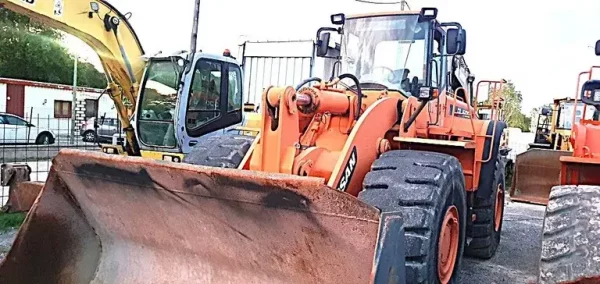 CHARGEUSE DOOSAN DL500 – Image 6