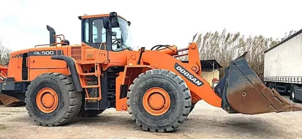 CHARGEUSE DOOSAN DL500 – Image 9