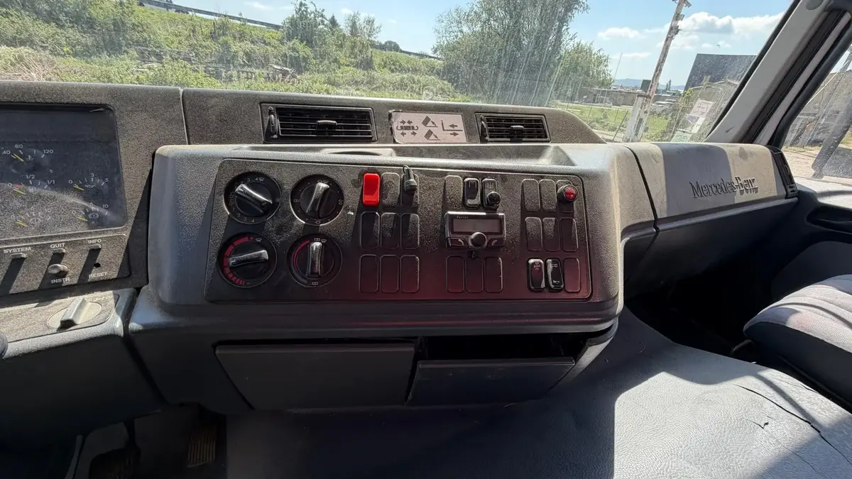 Mercedes Actros 1840 NL – Image 11