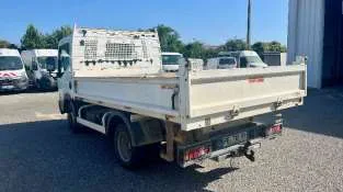 NISSAN NT400 130cv – Image 4